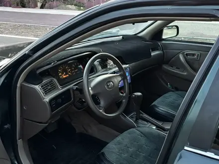 Toyota Camry 1998 года за 2 600 000 тг. в Алматы – фото 7
