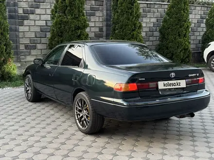 Toyota Camry 1998 года за 2 600 000 тг. в Алматы – фото 6