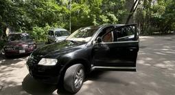 Volkswagen Touareg 2005 годаүшін3 500 000 тг. в Алматы – фото 2