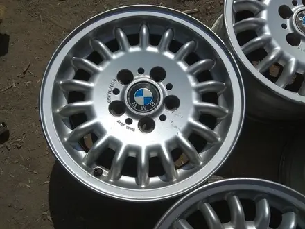 Оригинальные легкосплавные диски "13 стиль" на BMW 3 (Германия R1 за 85 000 тг. в Нур-Султан (Астана) – фото 4