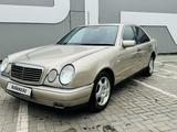 Mercedes-Benz E 280 1996 годаүшін3 420 000 тг. в Караганда – фото 2