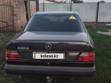 Mercedes-Benz E 230 1988 годаүшін1 200 000 тг. в Астана – фото 4