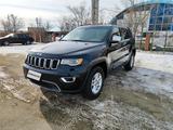 Jeep Grand Cherokee 2018 года за 12 700 000 тг. в Атырау – фото 2