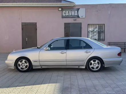 Mercedes-Benz E 430 2001 года за 5 500 000 тг. в Актау – фото 2