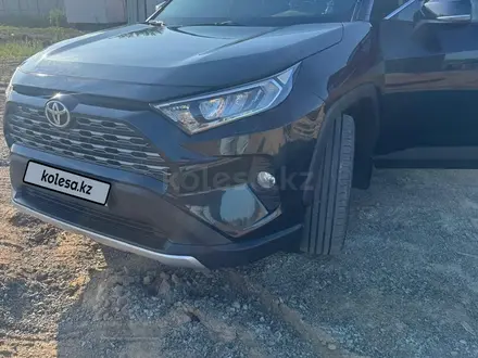 Toyota RAV4 2020 года за 11 000 000 тг. в Астана – фото 3