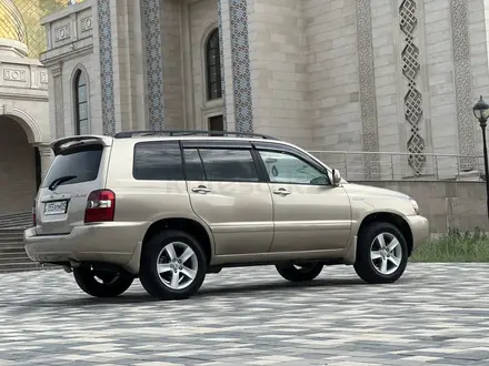 Toyota Highlander 2004 года за 8 200 000 тг. в Алматы – фото 4