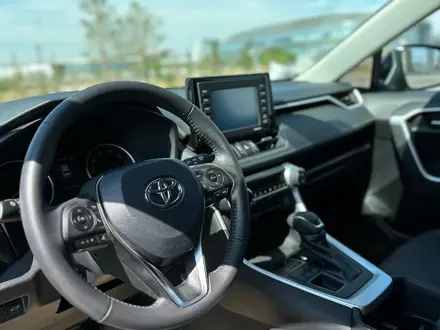 Toyota RAV4 2022 года за 18 500 000 тг. в Астана – фото 14