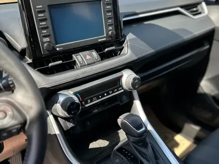 Toyota RAV4 2022 года за 18 500 000 тг. в Астана – фото 16