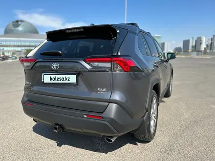 Toyota RAV4 2022 года за 18 500 000 тг. в Астана – фото 61