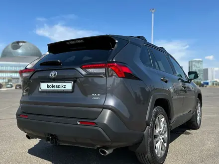 Toyota RAV4 2022 года за 18 500 000 тг. в Астана – фото 67