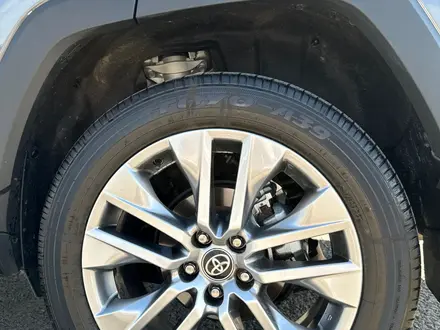 Toyota RAV4 2022 года за 18 500 000 тг. в Астана – фото 74