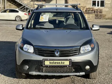 Renault Sandero 2014 года за 3 990 000 тг. в Актобе – фото 2