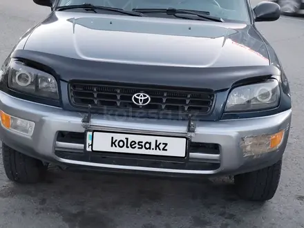 Toyota RAV4 2000 года за 3 600 000 тг. в Семей