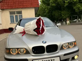 BMW 528