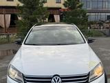 Volkswagen Passat 2012 года за 4 500 000 тг. в Уральск