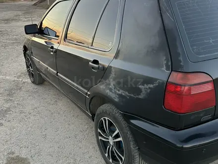 Volkswagen Golf 1996 года за 1 150 000 тг. в Сатпаев – фото 6