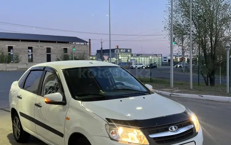 ВАЗ (Lada) Granta 2190 2014 годаүшін2 495 000 тг. в Уральск