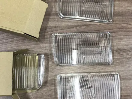 Стекла Туманки Бмв Е34 за 2 000 тг. в Астана