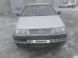 Volkswagen Vento 1996 года за 650 000 тг. в Актобе – фото 4