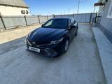 Toyota Camry 2020 года за 14 000 000 тг. в Атырау