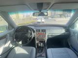 Mercedes-Benz C 200 1998 года за 2 400 000 тг. в Астана – фото 5