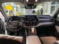 Toyota Highlander 2022 годаfor23 000 000 тг. в Астана – фото 9