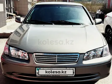 Toyota Camry 2001 года за 3 700 000 тг. в Усть-Каменогорск – фото 2