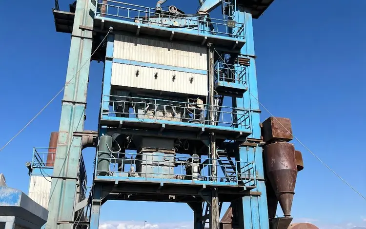 Асфальто-бетонный завод марки LB 1000 в комплекте в сборе в Урджар