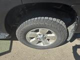 Toyota 4Runner 2006 года за 9 000 000 тг. в Уральск – фото 2