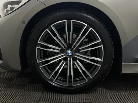 BMW 318 2022 года за 17 500 000 тг. в Алматы – фото 16