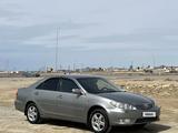 Toyota Camry 2005 года за 6 000 000 тг. в Актау – фото 2