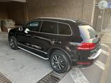 Volkswagen Touareg 2012 года за 14 200 000 тг. в Алматы – фото 3