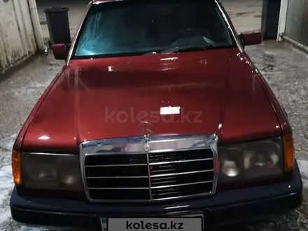 Mercedes-Benz E 230 1990 года за 600 000 тг. в Алматы – фото 2