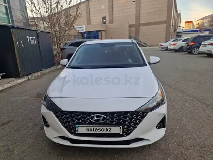 Hyundai Accent 2021 года за 7 750 000 тг. в Атырау