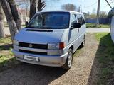 Volkswagen Caravelle 1994 года за 4 200 000 тг. в Костанай