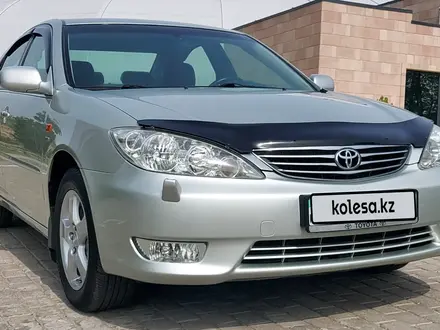 Toyota Camry 2004 года за 7 600 000 тг. в Шымкент – фото 2