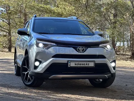Toyota RAV4 2019 года за 10 800 000 тг. в Астана – фото 4