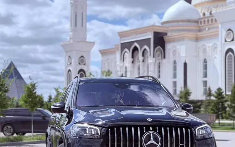 Mercedes-Benz GLS 63 AMG 2023 года за 100 000 000 тг. в Астана