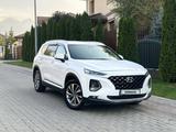 Hyundai Santa Fe 2020 года за 12 500 000 тг. в Алматы