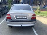 Opel Vectra 1998 года за 1 350 000 тг. в Актобе – фото 2