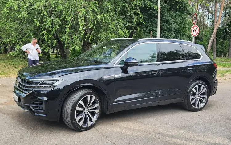 Volkswagen Touareg 2020 года за 35 500 000 тг. в Алматы