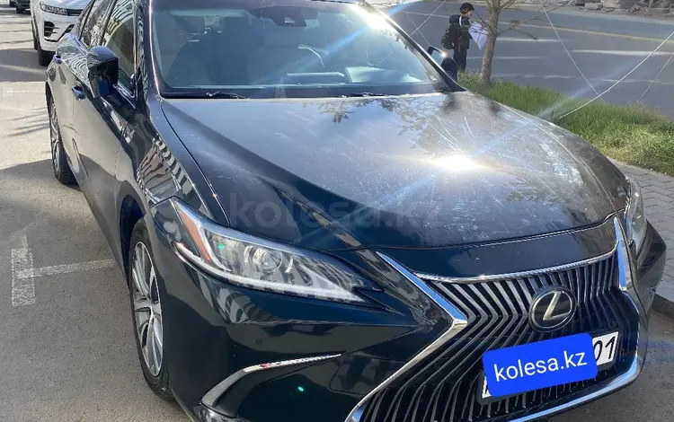 Lexus ES 350 2021 года за 20 000 000 тг. в Астана