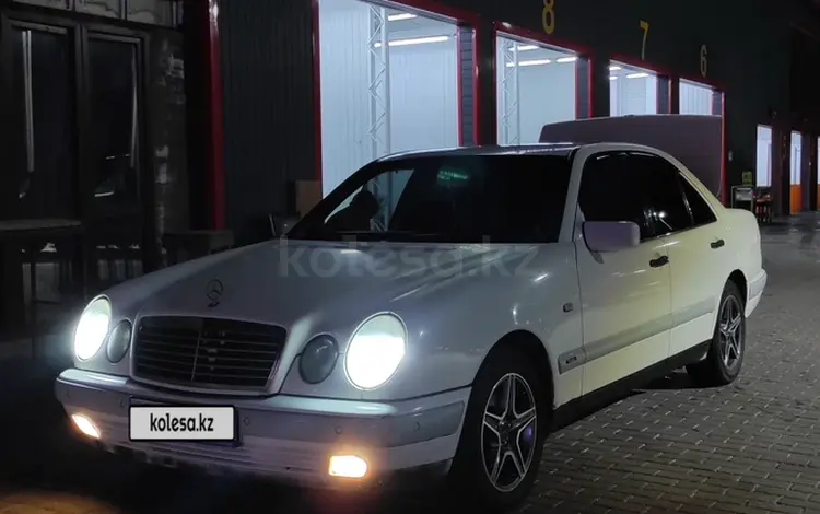 Mercedes-Benz E 280 1997 года за 2 800 000 тг. в Алматы