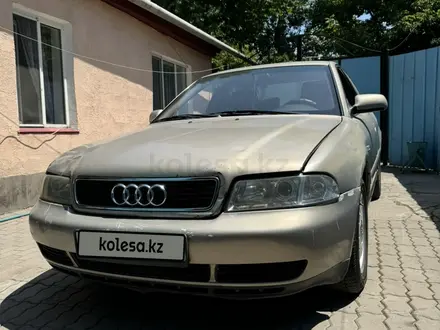 Audi A4 2000 года за 2 350 000 тг. в Алматы – фото 2