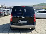 Hyundai H-1 2015 года за 11 300 000 тг. в Атырау – фото 4