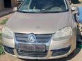 Volkswagen Jetta 2005 годаfor1 000 000 тг. в Жанатас