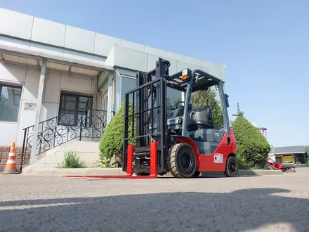 Toyota  8FG15 \ 3м, 1.5т, автомат, газ-бензин, смещение каретки 2018 года в Алматы – фото 6