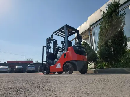 Toyota  8FG15 \ 3м, 1.5т, автомат, газ-бензин, смещение каретки 2018 года в Алматы – фото 3