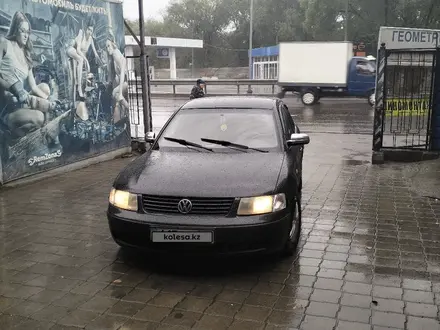 Volkswagen Passat 1998 года за 2 200 000 тг. в Алматы – фото 28