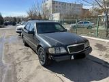 Mercedes-Benz C 180 1994 годаүшін900 000 тг. в Астана – фото 3